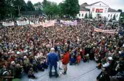 Советско-американский «Поход за мир и разоружение», 1987 год: митинг на пл. Свободы